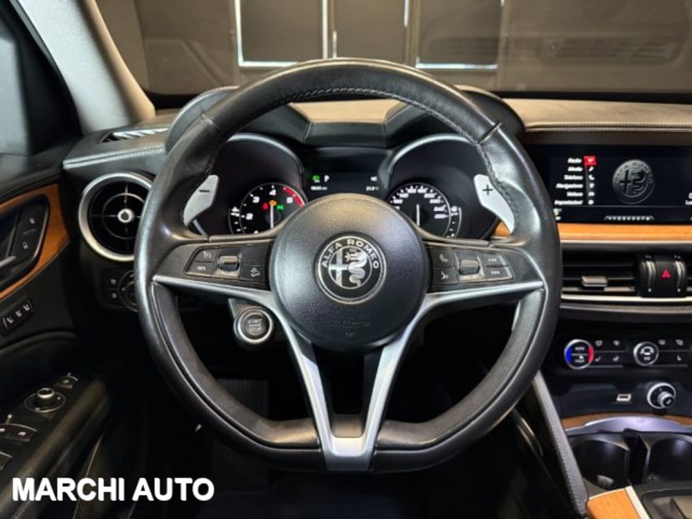 Alfa Romeo Stelvio usata a Perugia (17)
