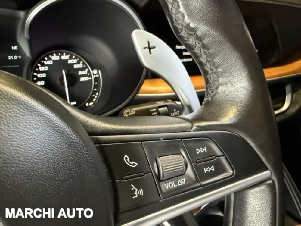 Alfa Romeo Stelvio usata a Perugia (18)