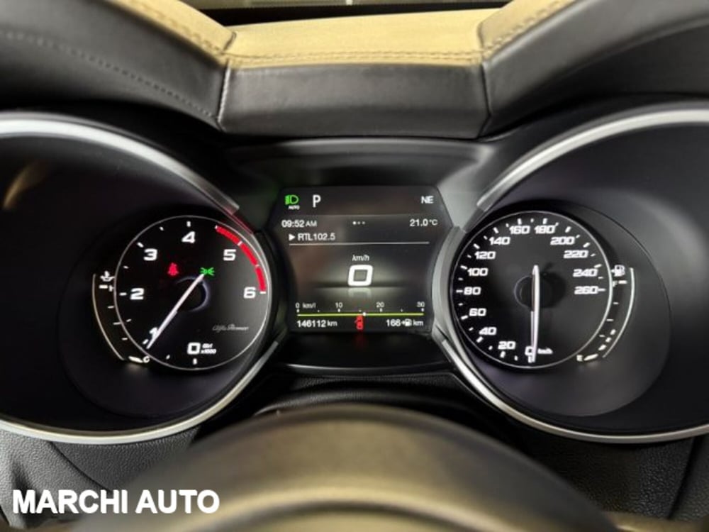 Alfa Romeo Stelvio usata a Perugia (19)