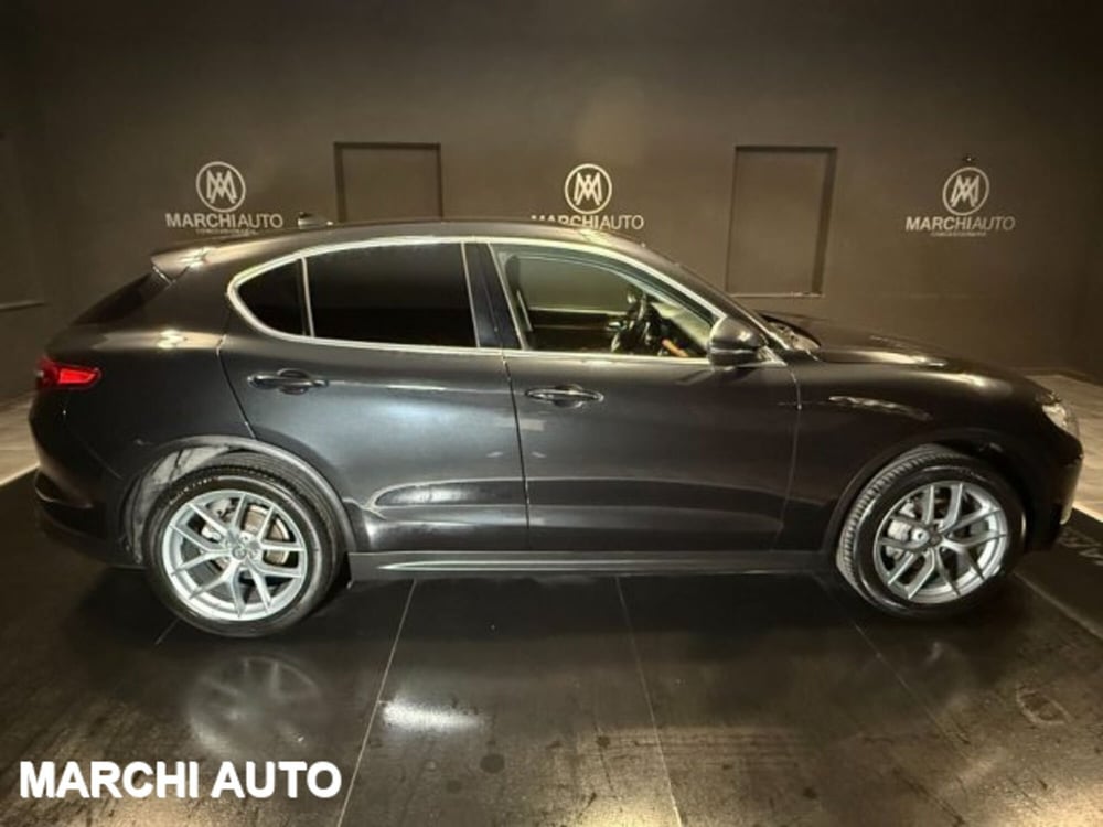 Alfa Romeo Stelvio usata a Perugia (4)