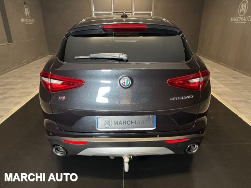 Alfa Romeo Stelvio usata a Perugia (6)