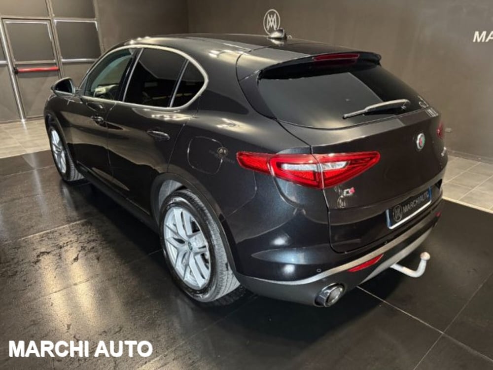 Alfa Romeo Stelvio usata a Perugia (7)