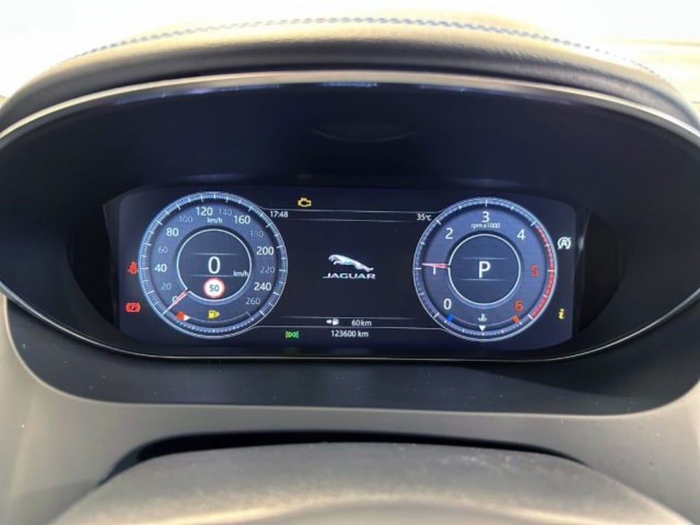 Jaguar E-Pace usata a Modena (14)