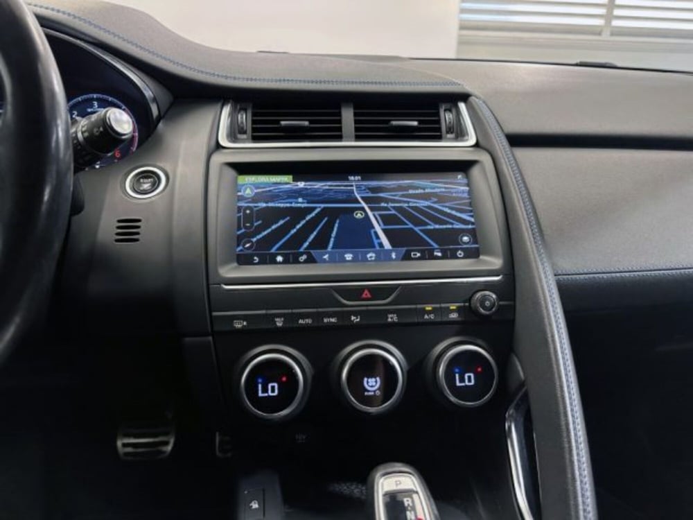 Jaguar E-Pace usata a Modena (8)