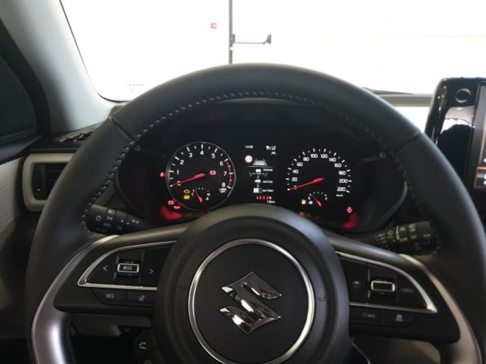 Suzuki Swift nuova a Reggio Emilia (13)