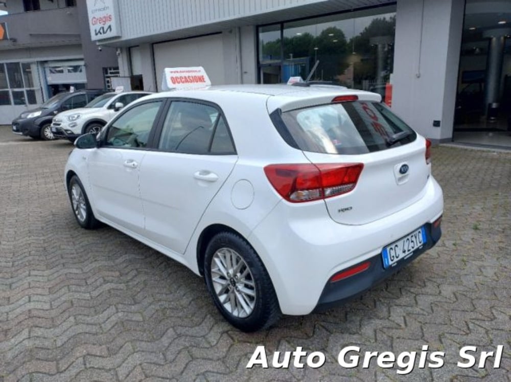 Kia Rio usata a Milano (3)