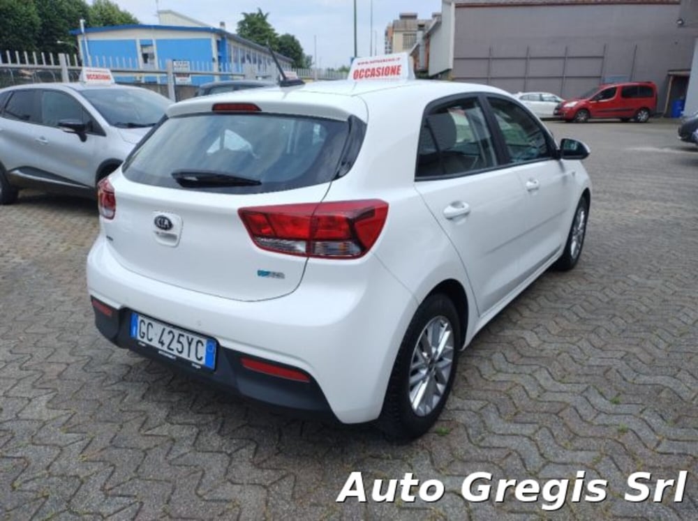 Kia Rio usata a Milano (5)