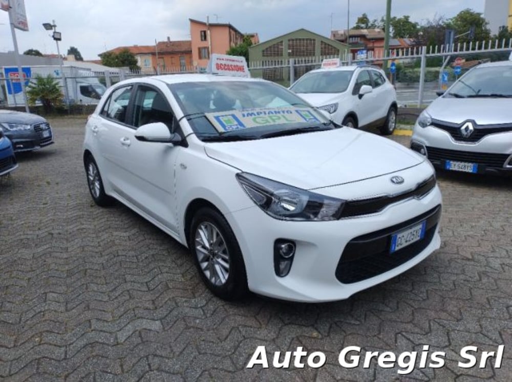 Kia Rio usata a Milano (7)