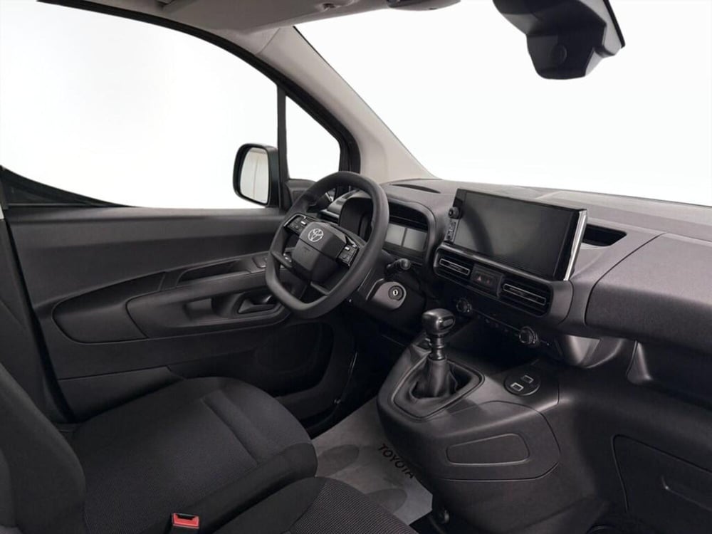Toyota Proace City Furgone nuova a Monza e Brianza (8)
