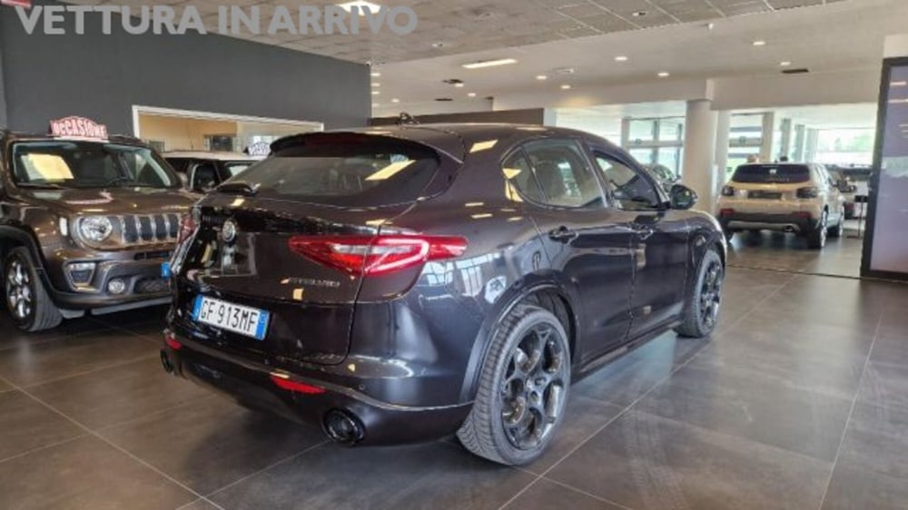Alfa Romeo Stelvio usata a Modena (4)