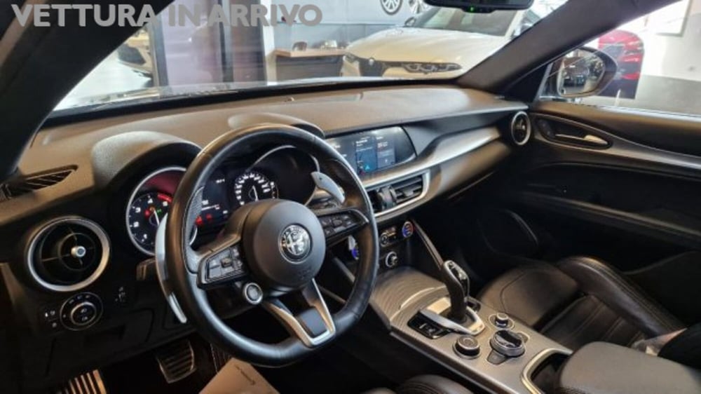 Alfa Romeo Stelvio usata a Modena (6)