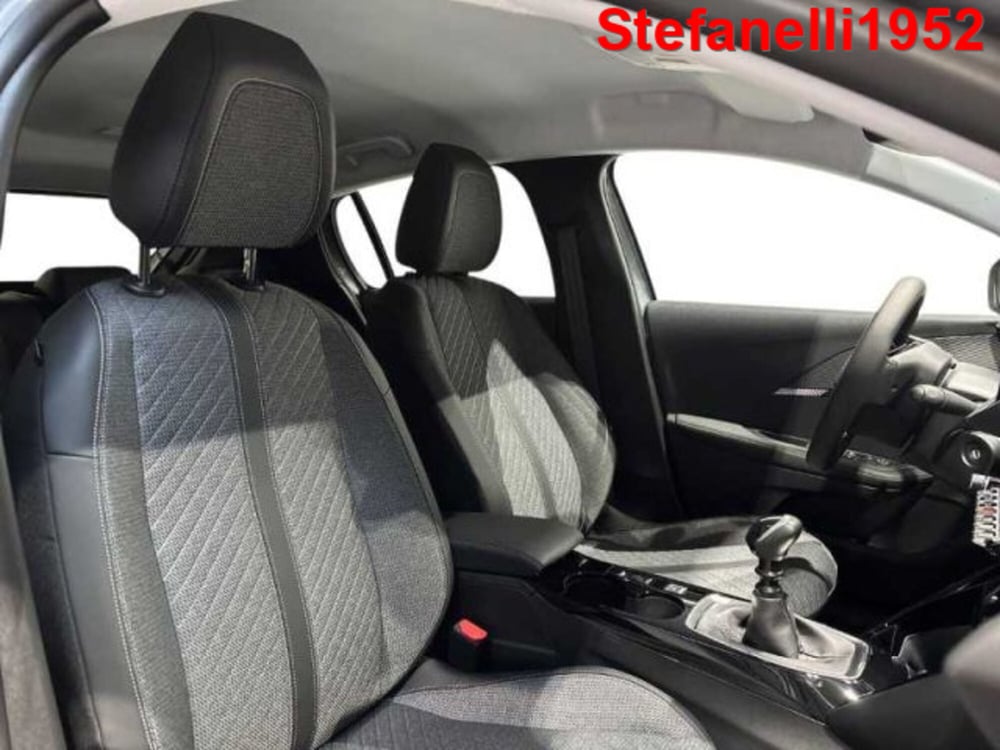 Peugeot 208 nuova a Bologna (16)