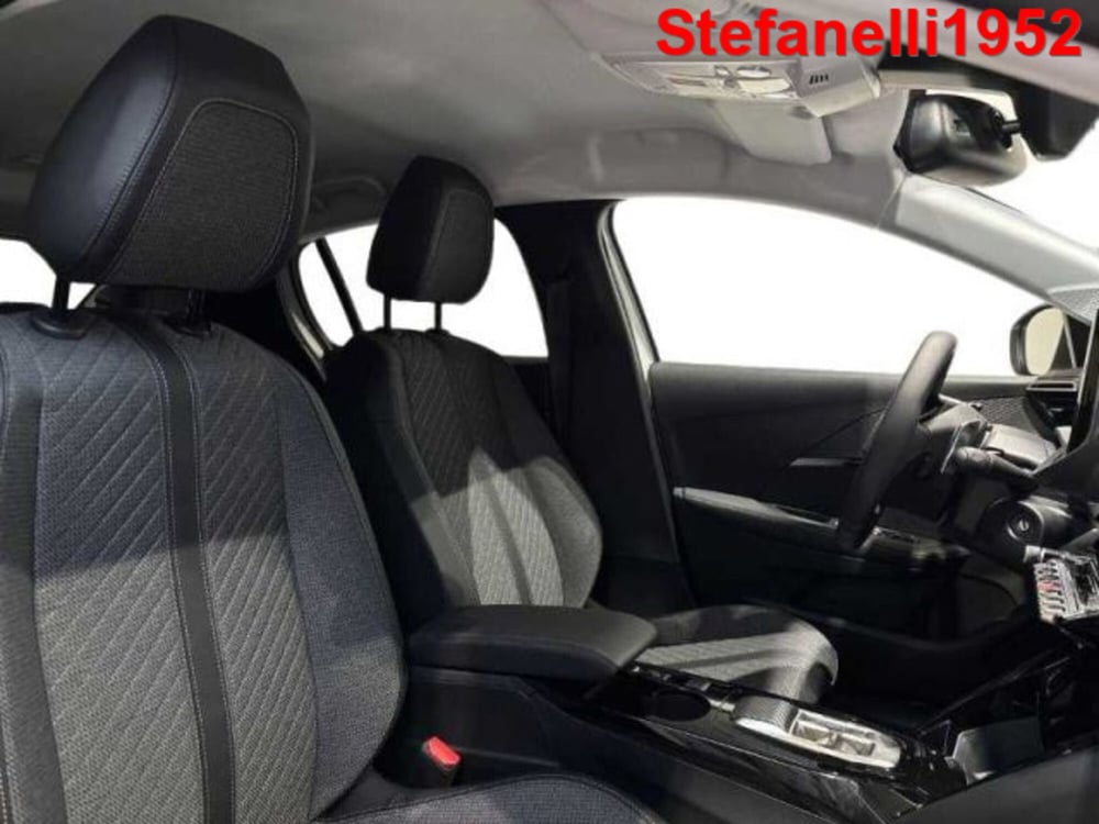 Peugeot 208 nuova a Bologna (16)