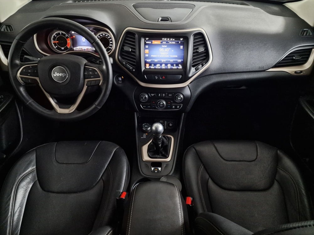 Jeep Cherokee usata a Torino (9)