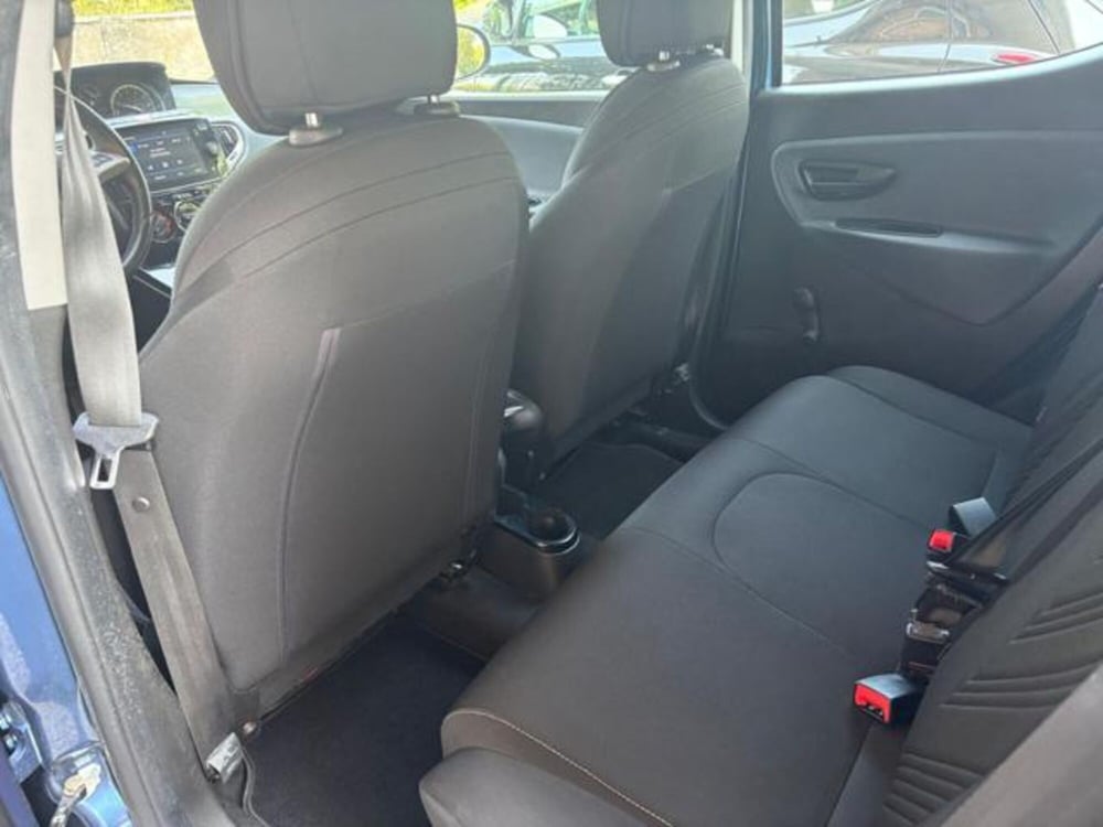 Lancia Ypsilon usata a Roma (13)