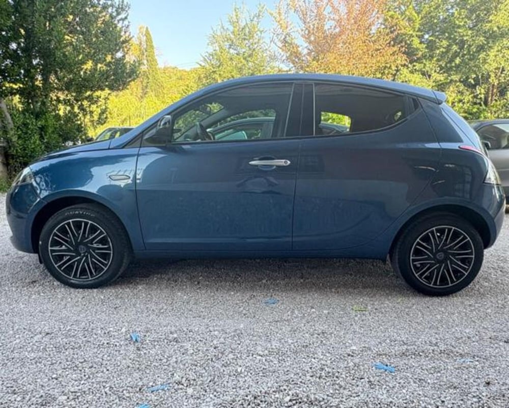 Lancia Ypsilon usata a Roma (2)