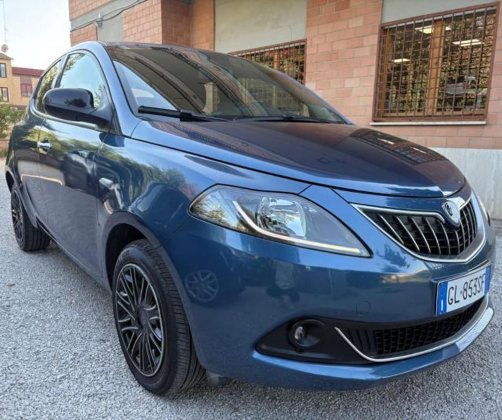 Lancia Ypsilon usata a Roma (7)
