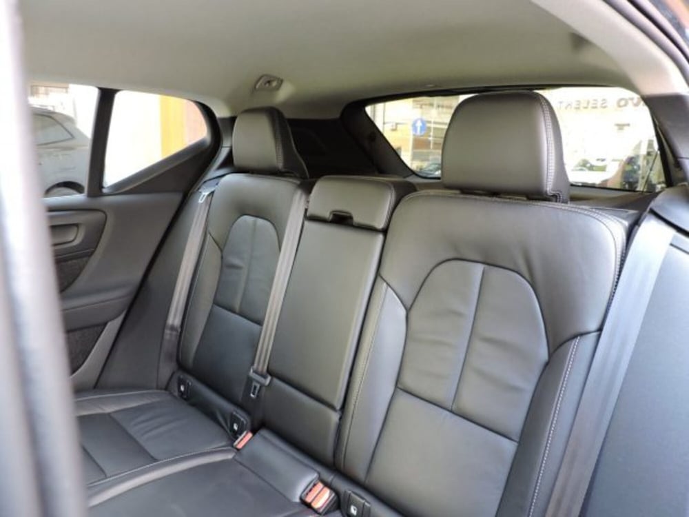 Volvo XC40 usata a Firenze (18)