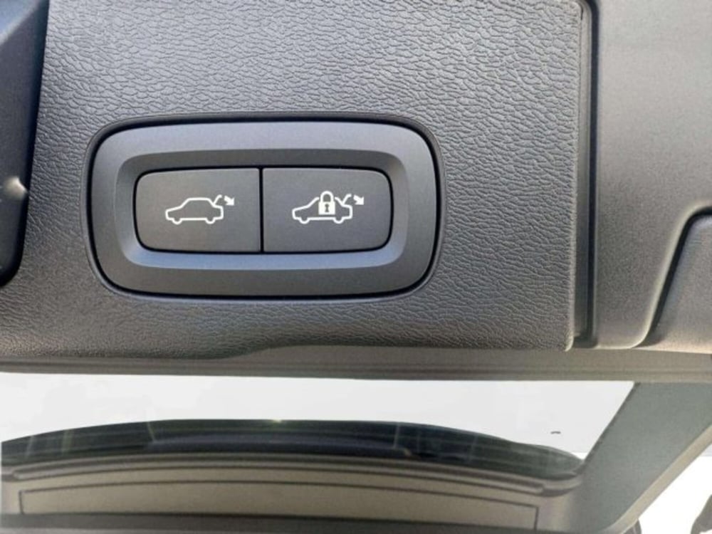 Volvo XC60 nuova a Firenze (10)