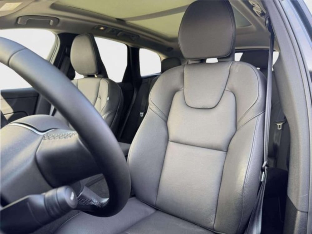 Volvo XC60 nuova a Firenze (11)