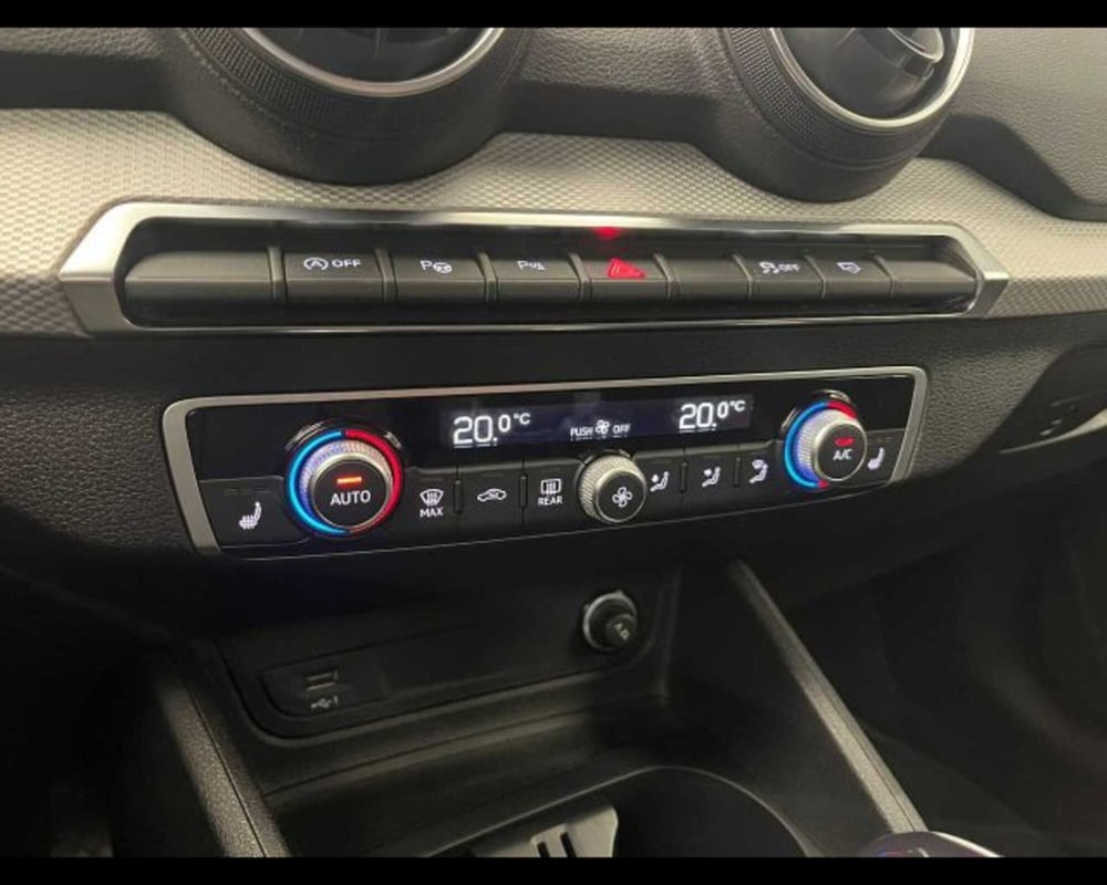 Audi Q2 usata a Bologna (14)