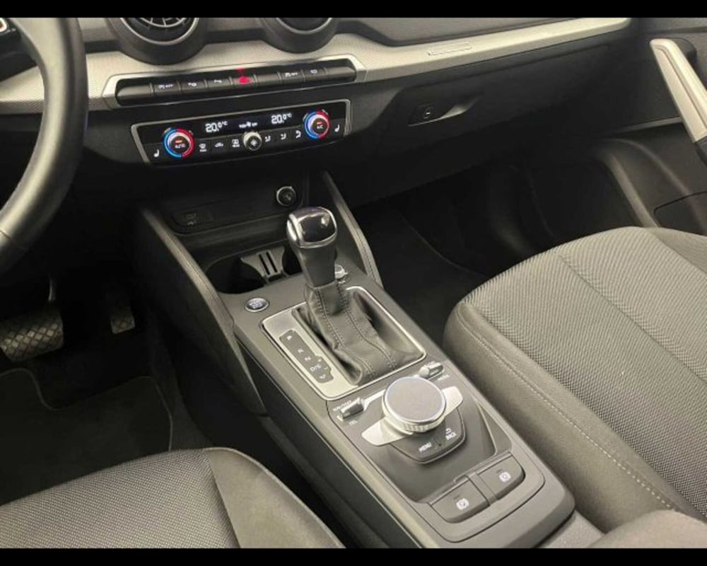 Audi Q2 usata a Bologna (8)