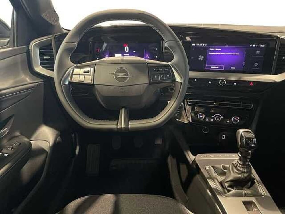 Opel Mokka nuova a Salerno (10)