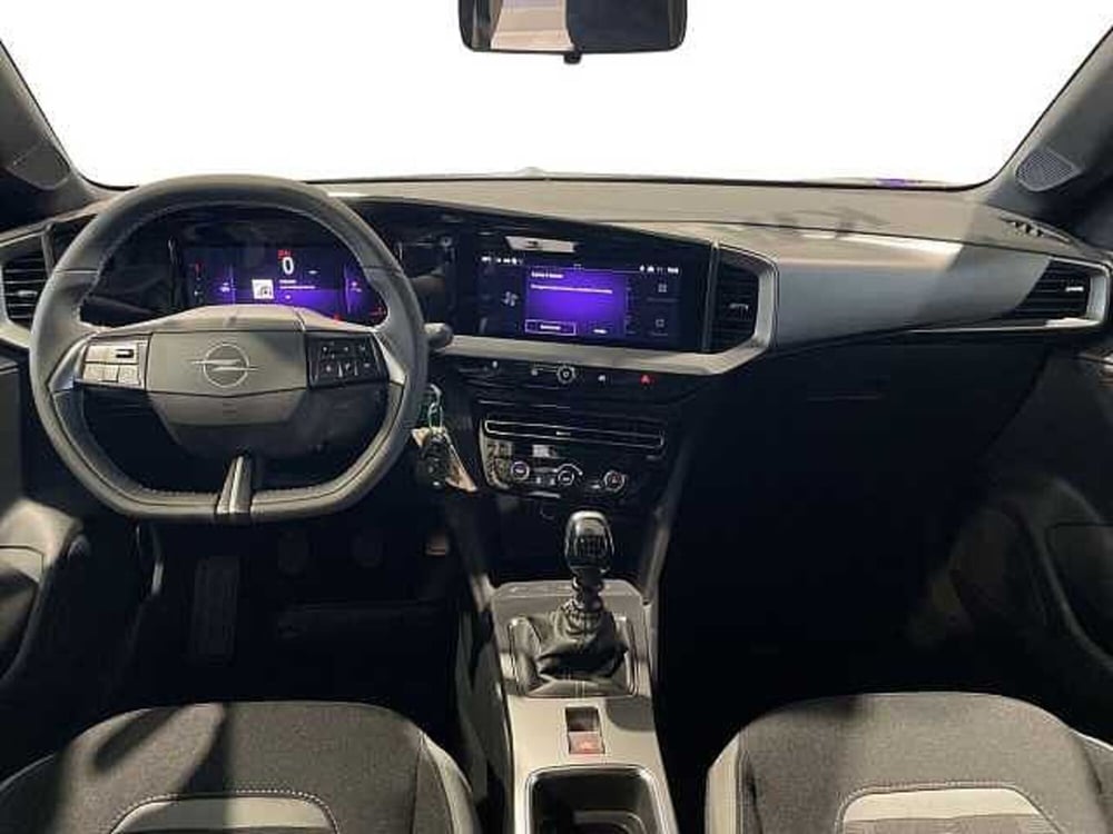 Opel Mokka nuova a Salerno (11)