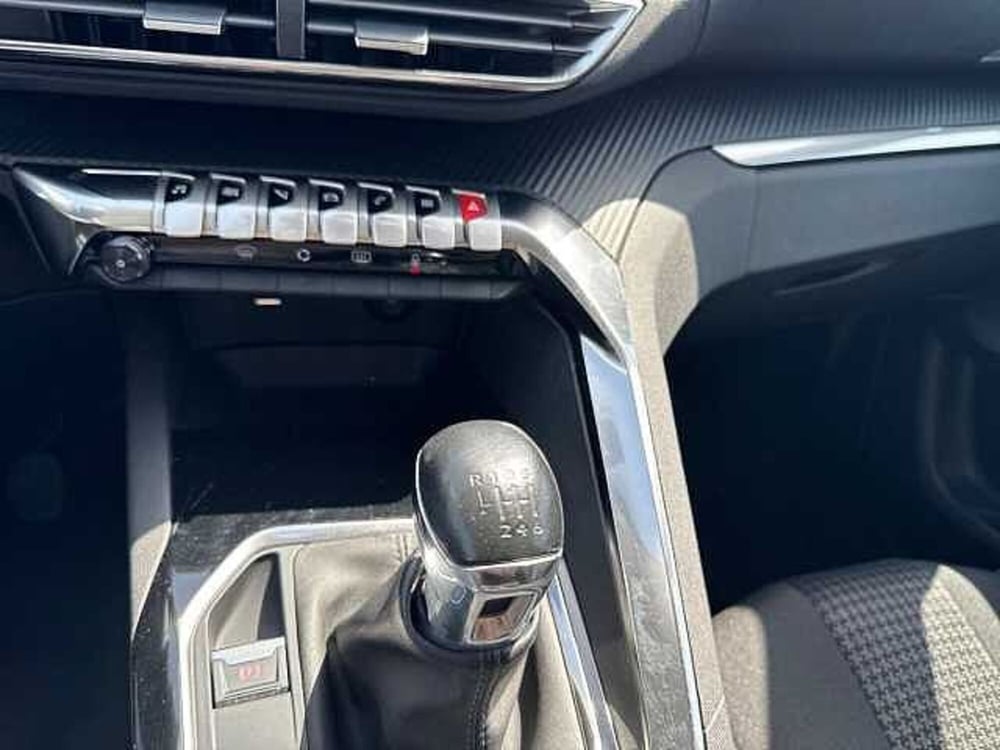 Peugeot 3008 usata a Napoli (16)