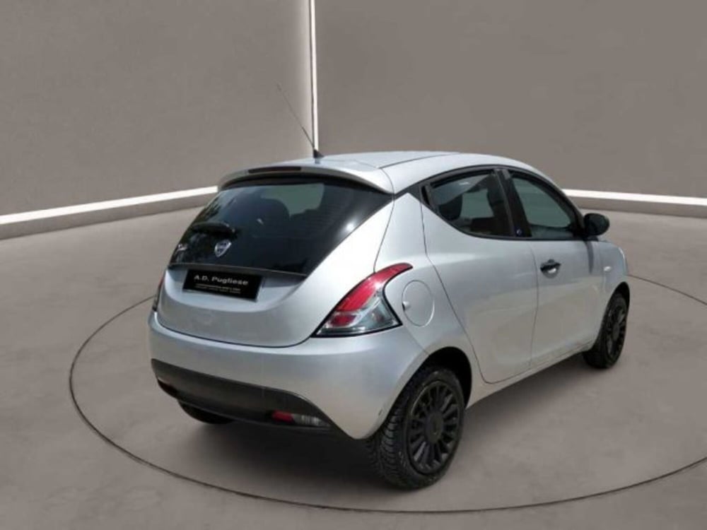 Lancia Ypsilon usata a Caltanissetta (7)