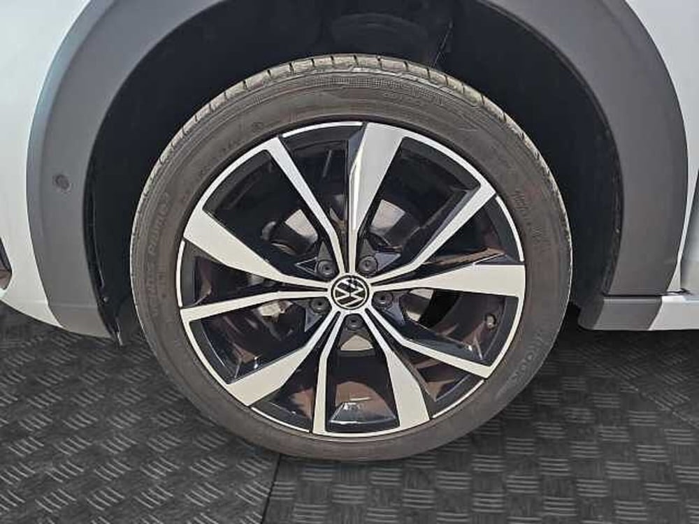 Volkswagen Taigo usata a Lecco (15)