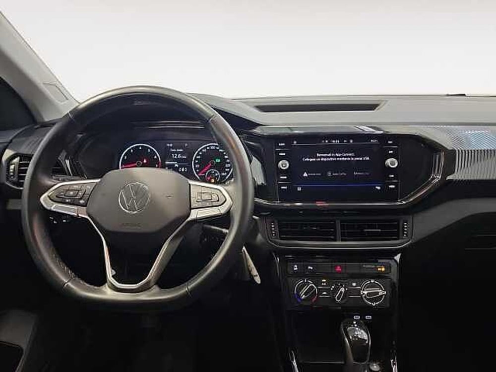 Volkswagen T-Cross usata a Lecco (9)