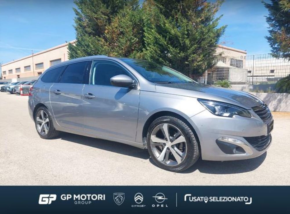 Peugeot 308 SW usata a Caserta (2)