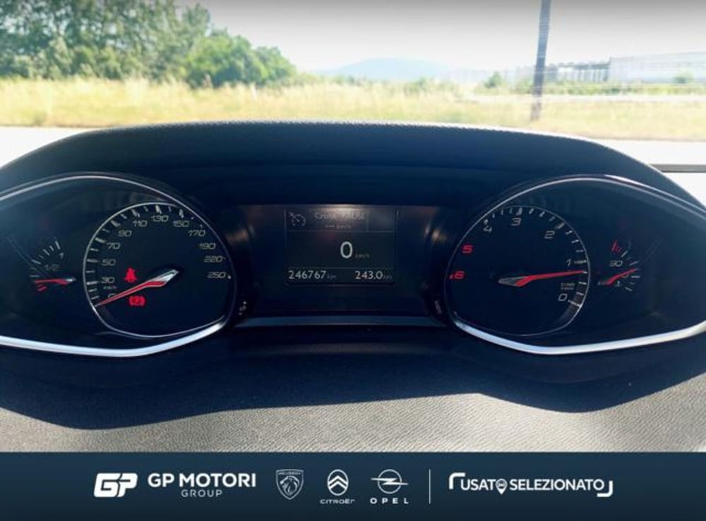 Peugeot 308 SW usata a Caserta (7)