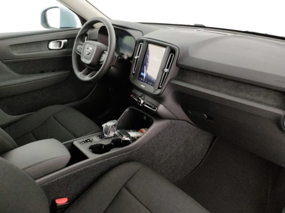 Volvo XC40 nuova a Modena (14)