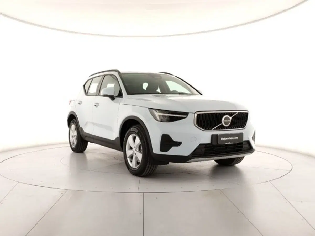 Volvo XC40 nuova a Modena (8)