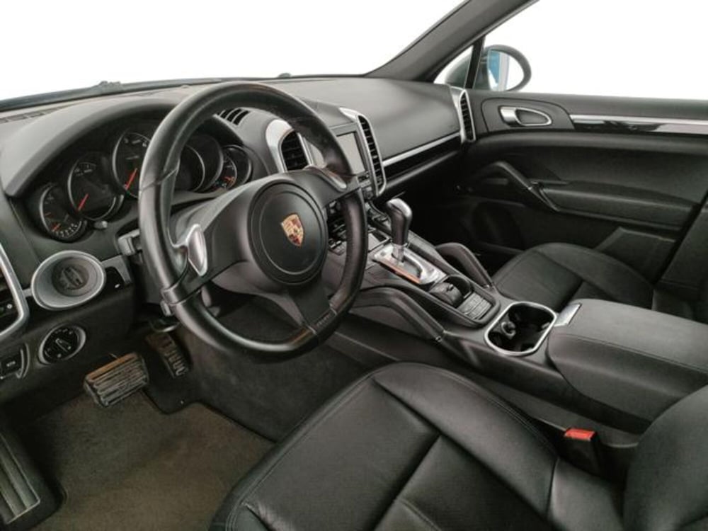 Porsche Cayenne usata a Modena (14)