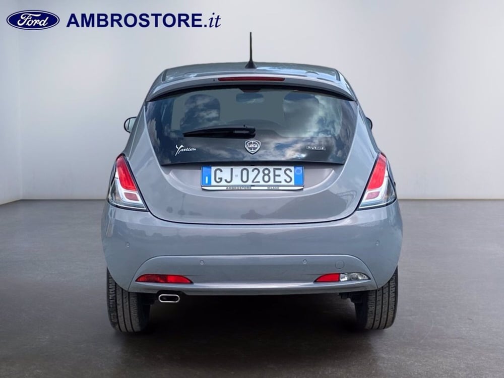 Lancia Ypsilon usata a Milano (6)