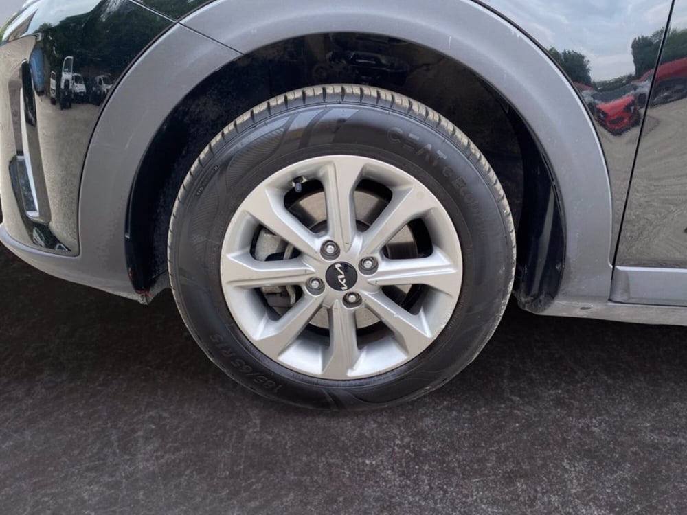 Kia Stonic usata a Milano (16)
