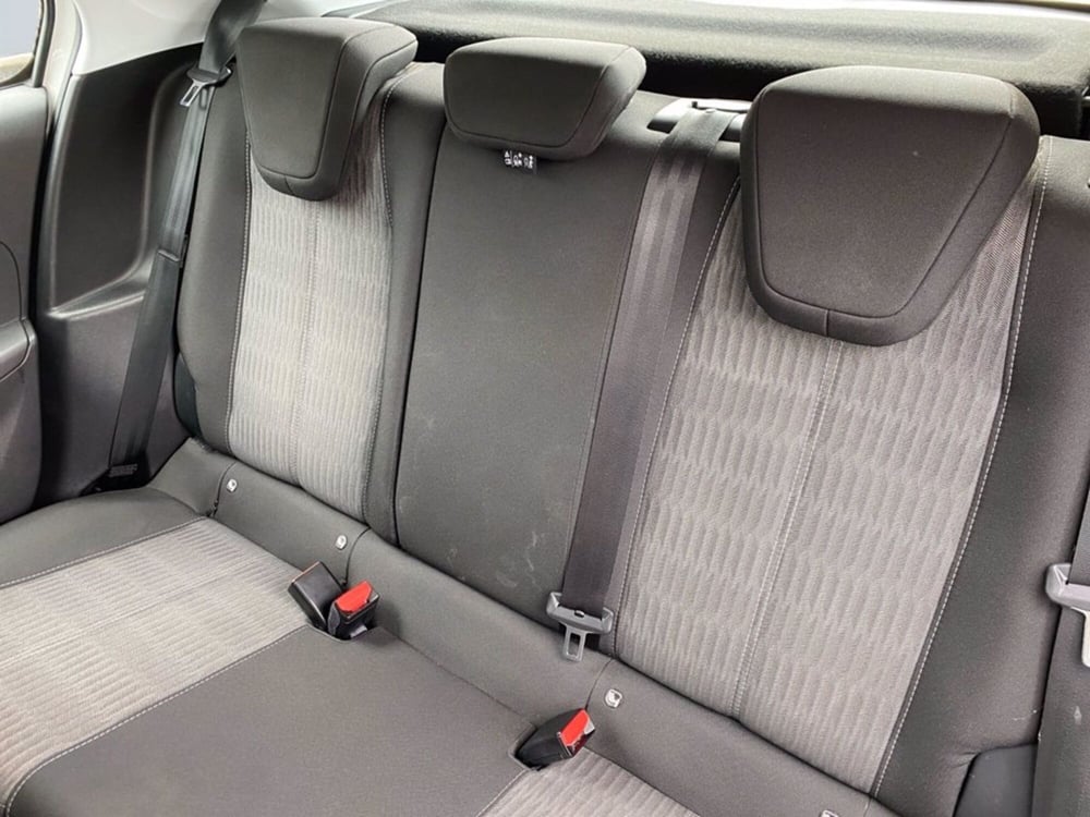Opel Corsa usata a Milano (10)
