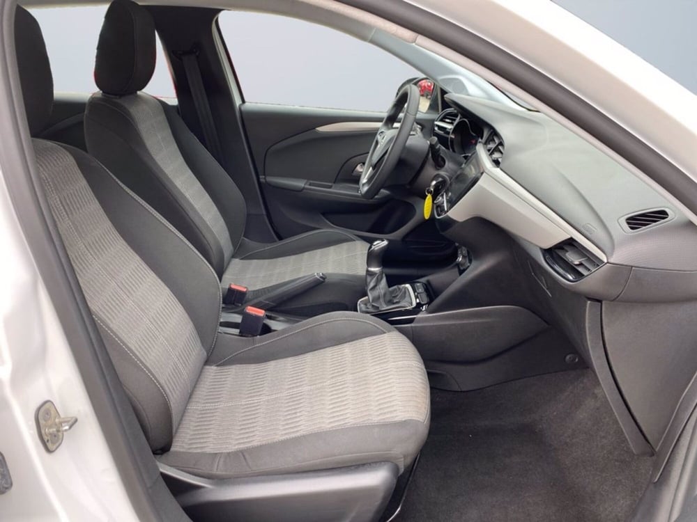 Opel Corsa usata a Milano (11)