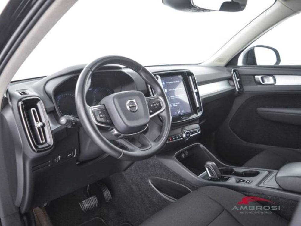 Volvo XC40 usata a Perugia (8)