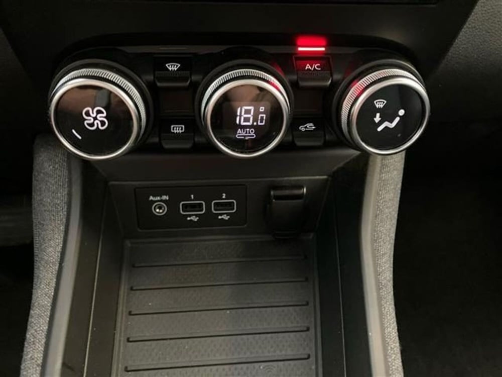 Renault Zoe usata a Como (14)