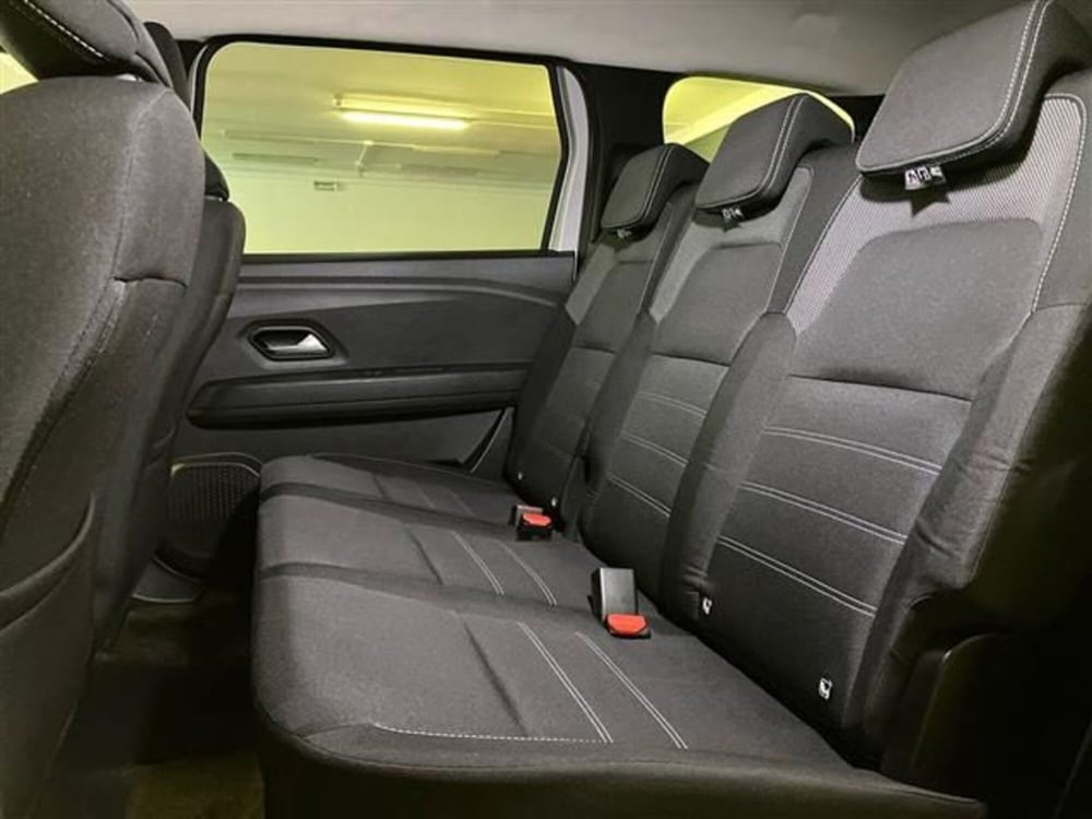 Dacia Jogger usata a Como (11)