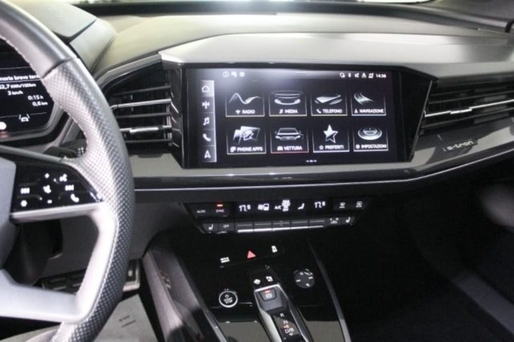 Audi Q4 Sportback usata a Novara (4)