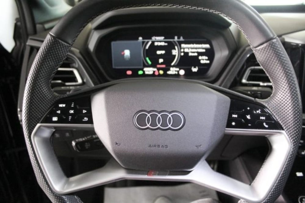Audi Q4 Sportback usata a Novara (5)