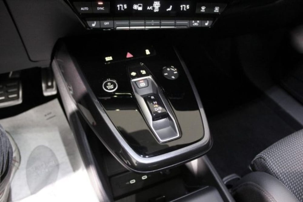 Audi Q4 Sportback usata a Novara (6)