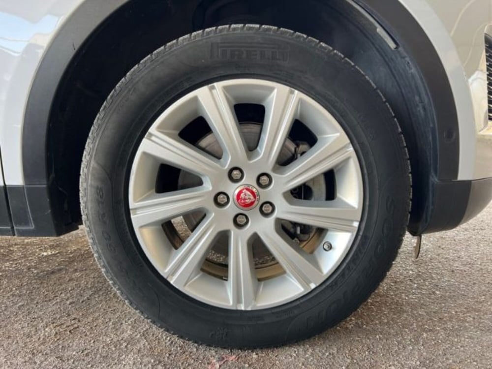 Jaguar E-Pace usata a Lecce (10)