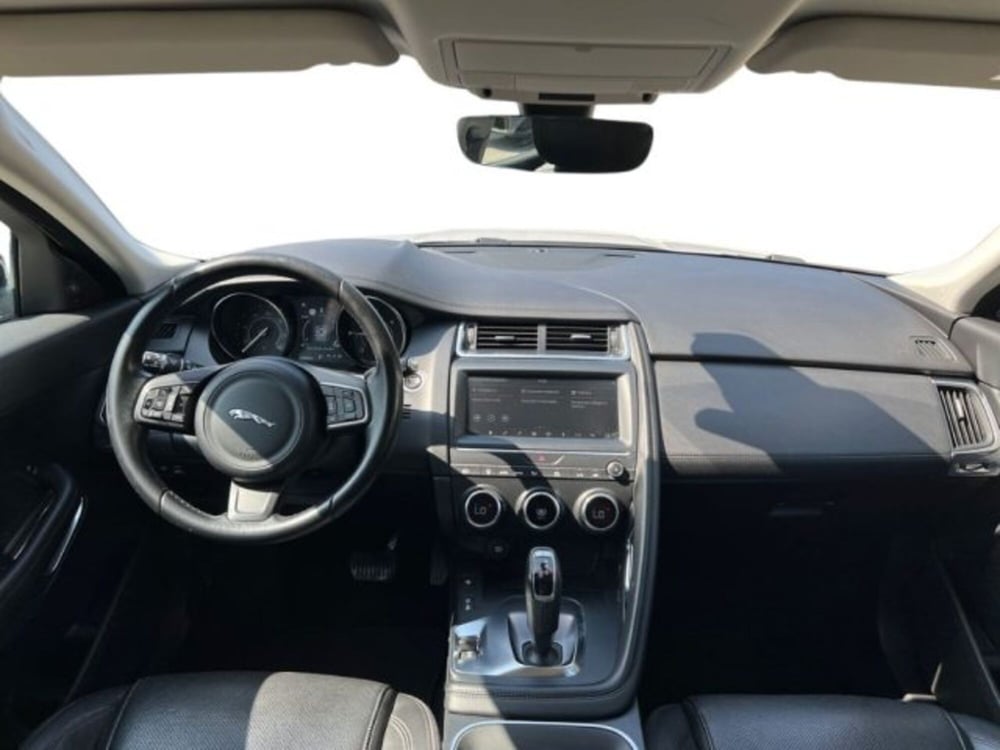 Jaguar E-Pace usata a Lecce (11)