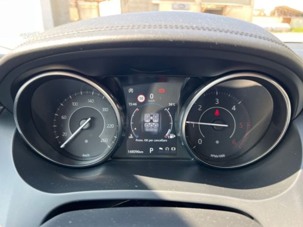 Jaguar E-Pace usata a Lecce (13)